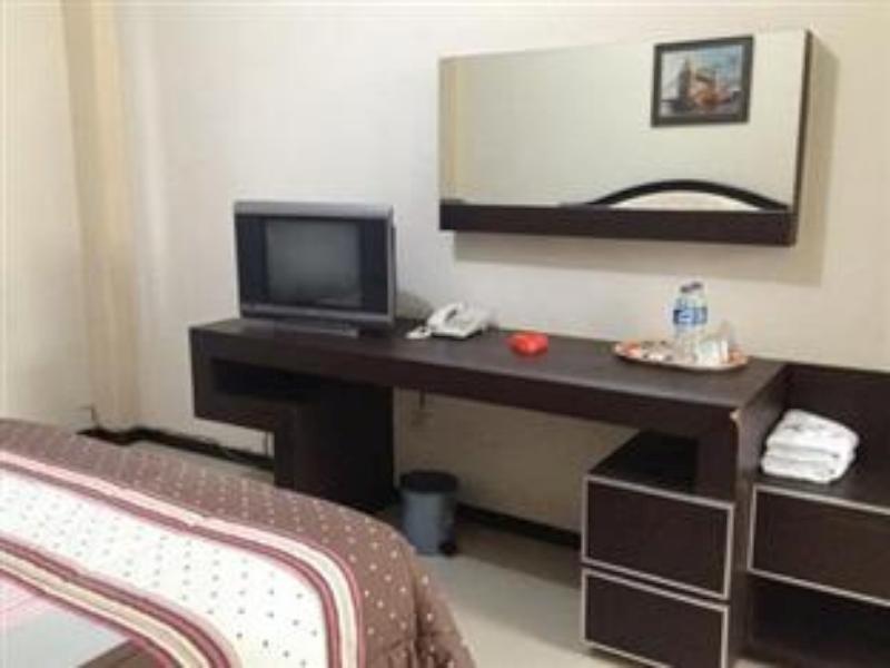 Hotel Galuh Anindita ジョグジャカルタ エクステリア 写真