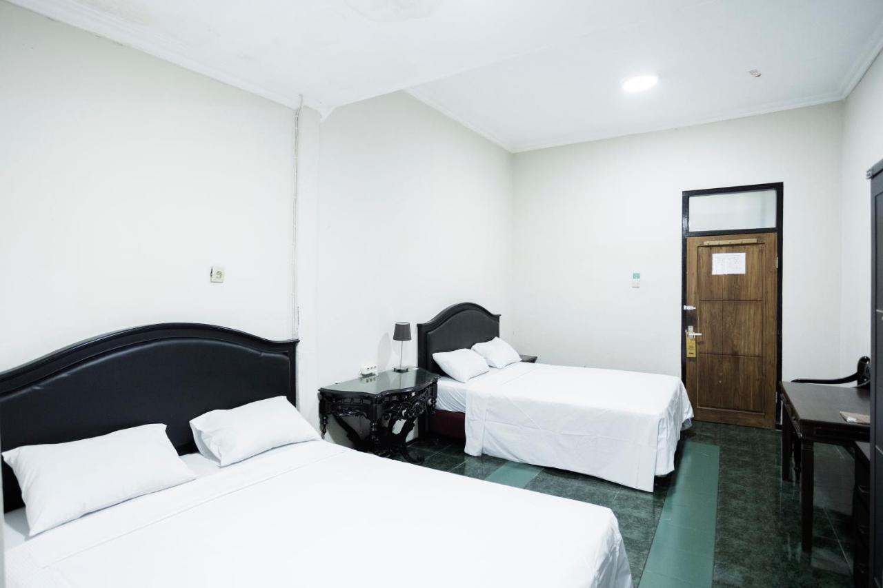 Hotel Galuh Anindita ジョグジャカルタ エクステリア 写真